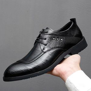 Koreaanse Versie Mannen Zakelijke Schoenen Wees Zwart Trend Casual Jonge Britse Veelzijdige Zachte Lederen Formele Derby Schoenen Mannen