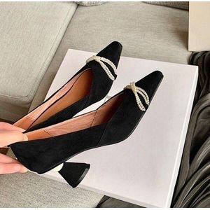 Sweet Puntschoen Slip Op Kantoor Dames Schoenen Leisure Pearsl Ketting Vlinder Knoop Effen Schoenen Medium Hak pompen