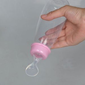 240ML Zuigfles Baby Fles Extrusie Voeden Veilige Zorg Anti-Fragmentatie Plakken Siliconen Rijst Lepel Cap