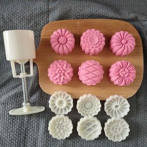 6Pcs/4Pcs Plastic Herbruikbare Mooncake Mallen Bakken Gereedschap Diy 3D Bloemvorm Festival Cookie Versieren Keuken Gadgets