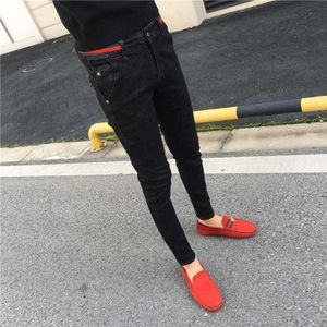 Denim Zwart Koreaanse Trendy Slim Voeten Jeans Mannelijke Sociale Geest Guy Borduurwerk Bijtje Strakke Jeans Hombre