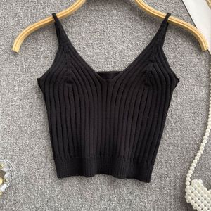 Singreiny Zomer Knit Hemdje Vrouwen V-hals Gestreepte Slanke Elastische Taille Strap Top Vrouwelijke Mode Streetwear Korte Tank Top
