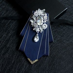 Mannen Vrouwen Zakelijke Stropdas Bruiloft Rhinestone Bow Tie Broches Shirts Blouse Uniform Bowtie Vlinder