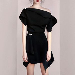 Partij Vrouwen Zwarte Rokken Suits Sexy Off Shoulder Blouses En Onregelmatige Parels Rok Past Set Met Bogen NS207