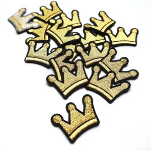 10 STUKS Gouden Kroon Cartoon Geborduurde Flarden Naaien Ijzer Op Badges Koning Voor Jurk Tas Jeans T-shirt DIY Applicaties craft Decoratie