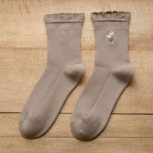 Winter Warm Vrouw Lange Sokken Kawaii Leuke Meisje Student Lange Buis Sokken Bloem Borduren Harajuku Retro Ruche Vrouwen Lange Sokken
