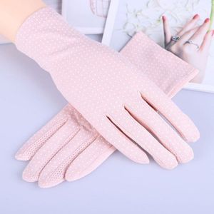 Handschoenen voor dames: Gezellig warm en chique