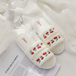 Millffy Kawaii Furit Vrouwen Pluche Thuis Slippers Indoor Vloer Schoenen Cherry Avocado Aardbei Pluizige Warm Slides Slippers