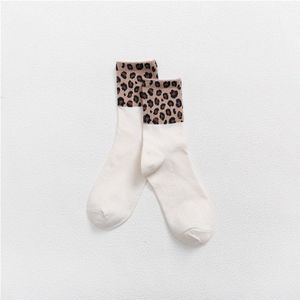 Herfst Winter Elastische Luipaard Patroon Ademend Mid Tube Sokken Lange Sokken 1 Paar Koreaanse Stijl Sok Voor Vrouwen Katoen