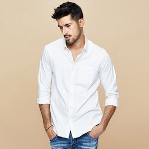 Kuegou Lente Katoen Pocket Plain Wit Overhemd Mannen Jurk Button Casual Slim Fit Lange Mouw Mannelijke Toevallige Kleding 6838
