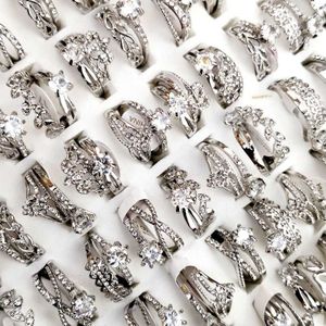10 Pcs vrouwen Ringen Nieuw Gemengde Stijlen Goud en SilverZircon Ringen Veel Vrouwelijke Sieraden Bulks Lot LR4161