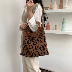 Mode Vrouwen Boodschappentas Grote Capaciteit Handtas Luipaard Print Wol Breien Casual Koreaanse Stijl Tote Bag Ladies