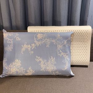 Thailand Natuurlijke Latex Kussen Zacht Rebound Nek Massage Golf Kussen Ademend Orthopedische Voor Thuis Latex Kussen Bed Kussen