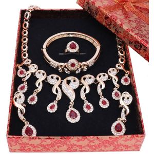 Goud Kleur Crystal Afrikaanse Kralen Sieraden Sets Voor Vrouwen Jurk Accessoires Bruiloft Bruids Ketting Oorbellen Armband Ring Sets