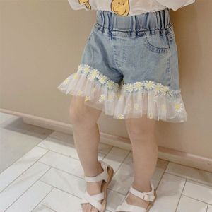 Koreaanse Mini Jeans Shorts Baby Meisjes Zomer Denim Shorts Kinderen Bodems Streetwear Borduren Bloemen Mesh Ruches 1 Tot 8 Jaar