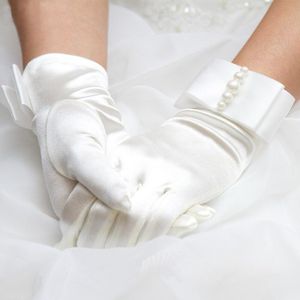 Trend Bruiloft Handschoen Voor Bruid Ivoor Witte Korte Volledige Vinger Bruids Handschoenen Beste Satijn Vrouwen Handschoen Met Parels goedkope