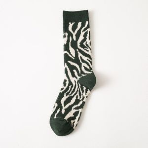 Vrouwen Sokken Herfst Mode Katoen Luipaard Koreaanse Stijl Lange Sokken Ademend Casual Daily Retro Kleur Kous Voor Meisje