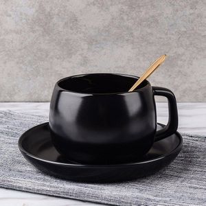 Nordic Zwarte Koffie Mok Porselein Goud Velg Thee Kop En Schotel Set Eenvoudige Cups 4 Stuk Tazas Originales Kantoor Theewaar AC50BD