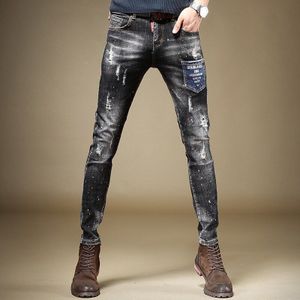 Mannen Ripped Graffiti Gedrukt Zwarte Jeans Mode Slim Fit Potlood Broek Streetwear Katoen Denim Broek
