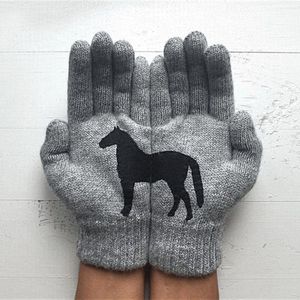 Dier Paard Gedrukt Gebreide Volledige Vinger Pols Handschoenen Vrouwen Meisjes Winter Warm Rijden Fietsen Handschoenen Wanten 210