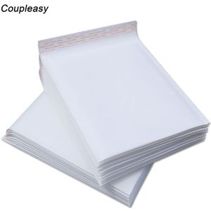 50 stuks Wit Kraftpapier Bubble Enveloppen Tassen Mailers Gevoerde Bubble Envelop Waterdichte Foam Mailing Zak 8 maten