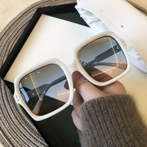 Retro Witte Zonnebril Vrouwen Groot Frame Vierkante Gezicht Dunne Zonnebril Veelzijdige Zonnescherm En Uv-bescherming