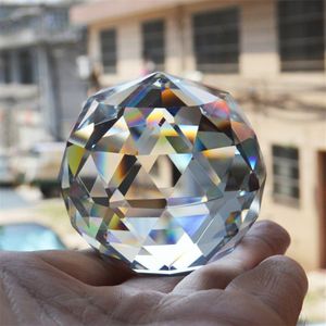 Fotografie Facet Crystal Ball Feng Shui Presse-papier Decoratieve Glas Bal Glanzend Transparant Crystal Solid Facet Ball