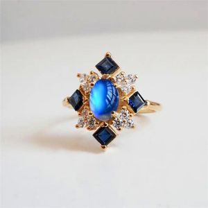 Schattige Vrouwelijke Ovale Maansteen Dunne Ring Charme Gouden Kleur Engagement Ring Luxe Blue Square Crystal Trouwringen Voor Vrouwen
