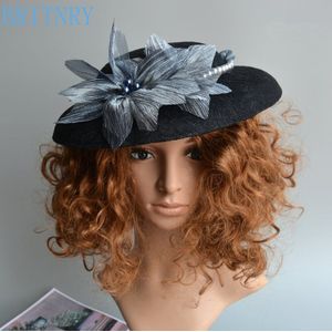 BRITNRY Vintage Black Wedding Hoed Handgemaakte Kant met Bloemen Parels Bruids Hoed Elegante Hoed Bruiloft Accessoires