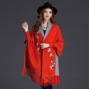 Herfst Winter Kan Dragen Shawl Sjaal Dual-Gebruik Borduurwerk Met Mouwen Wol Kasjmier Dikke Kwastje Mantel Vrouwelijke