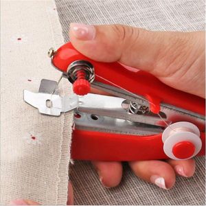 1Pc Rode Mini Naaimachines Handwerken Draadloze Hand-Held Kleding Nuttig Draagbare Naaimachines Handwork Gereedschap Accessoires