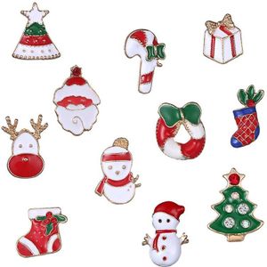 Creatieve Kerst Broches Leuke Kerstman Hoed handschoenen Bells Sokken Donuts Candy Emaille Pin Badges Broche Kerstcadeaus
