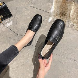 Schoenen Vrouw Flats Mode Vrouwen Ronde Neus Klompen Platform Zachte Ondiepe Mond Loafers Met Bont Oxfords Herfst Casual