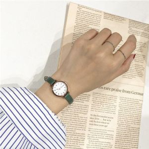 Kleine Wijzerplaat Witte Vrouwen Horloge Ulzzang Luxe Brand Quartz Vrouwelijke Retro Horloges Vintage Leather Lady Horloges