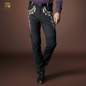 FANZHUAN mode mannelijke herfst broek mannen borduren jeans Bloemen Gedrukt Ruche skiny zwarte broek 518017