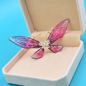 Cindy Xiang Mooie Vlinder Broches Voor Vrouwen Zirconia Insect Pin Koperen Broche 3 Kleuren Beschikbaar