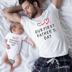 Zomer Familie Bijpassende Shirt Vader Zoon Baby Romper Outfits Onze Eerste Vaderdag Casual Katoen Familie Tshirt Kleren