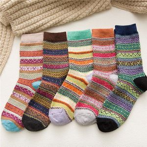 5 Pairs Herfst Winter Dames Wollen Sokken Japanse Gestreepte Kousen Dikker En Warm Sokken Vrouwen 395