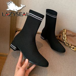 Lazyseal Stretch Stof Sokken Laarzen Vrouwen Schoenen Mid-Kalf Vierkante Hakken Riband Leters Breathtable Sok Schoen Motorlaarzen