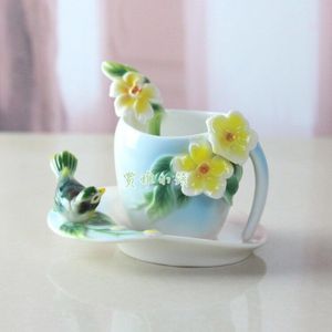 Aankomst Bloem Vogels Koffie Cups Met Lepel Melk Ontbijt Cup Met Schotel 3D Bone China Keramische Drinkware Beste Liefhebbers
