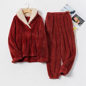 July's Song - K8FPNCJ0070 - Flanel Winter Pyjama Set - Coral Fleece - 2 Stuks