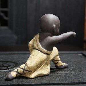 Kleine Monnik Standbeeld Keramische Woondecoratie Ambachten Chinese Stijl Thee Set Sculptuur Boeddhabeeld Beste
