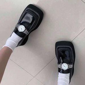 Britse Stijl Retro Lederen Schoenen Voor Vrouwen Japanse Platform Loafers Lente Schoen Horloge Decoratie Chunky Schoen