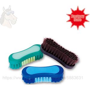 55 5036 Paard Gezicht En Manen Borstel Rubber Back Met Zachte Brishtes 12.5*4Cm Twee-Tone kleur Paard Stabiele Grooming Tool