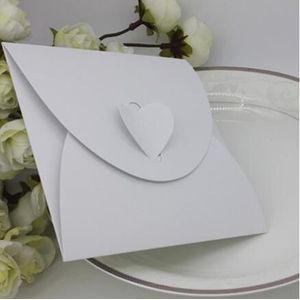 50 stks/partij Kraftpapier Envelop 5.1x5.1inch (13x13 cm) envelpes voor Uitnodigingen 5 kleur Post Kaarthouder Liefde Hart Papieren Envelop
