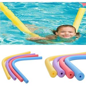 Gmarty 6*150 cm Flexibele Drijvende Zwembad Noodle Swim Kickboard Water Float Aid Woggle Noedels Hollow Leren Zwemmen schuim