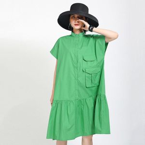 [Eam] Vrouwen Green Pocket Split Big Size Shirt Jurk Stand Kraag Korte Mouwen Loose Fit Mode Lente zomer 1Y134