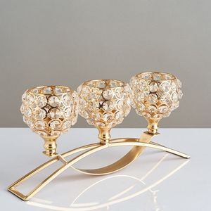Gold Crystal Kandelaar Creatieve Metalen Bruiloft Centerpieces Kandelaars Decoraties Voor Thuis Retro Home Decor Ambachten