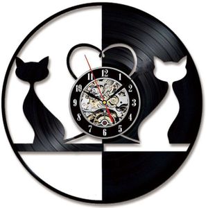 Ronde Zwarte en Witte Mooie Kat LED Record Klok Hollow Creatieve en Antieke Stijl Opknoping Wandklok Vinyl Record 3D art Klok