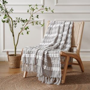 Battilo Winter Gebreide Gooit Deken Super Zachte Lichtgewicht Leisure Deken Gooit Voor Bank Decoratieve Bed Deken Perfect